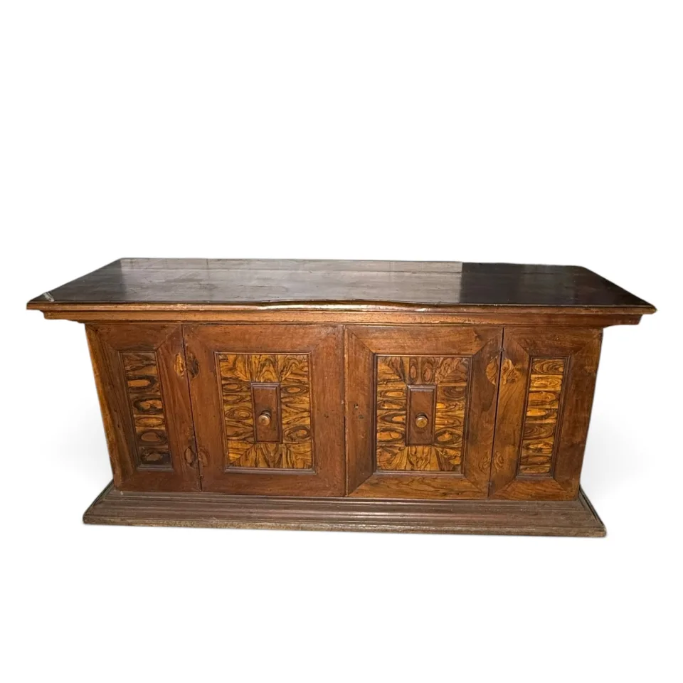 Komoda nisko-szeroka (kredens niski / credenza)