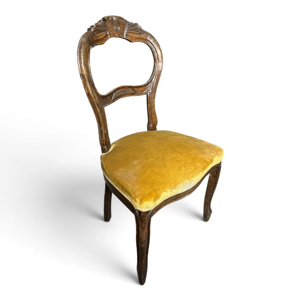 Krzesło salonowe w stylu Ludwika Filipa / neorokokowym (ang. balloon-back chair)