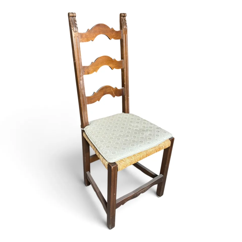 Krzesło jadalniane / rustykalne w stylu wiejskim / regionalnym (drabinkowe / ladder back / styl prowansalski)