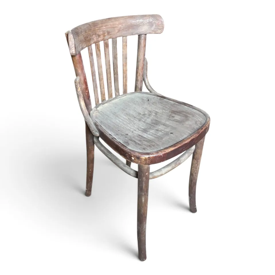 Gięte krzesło kawiarniane / bistro w typie thonetowskim / mebel z drewna giętego (Bentwood / styl Thonet).